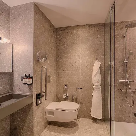 Nh Collection Life Hotel 4*
