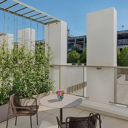 Hotel Nh Collection Life 4*